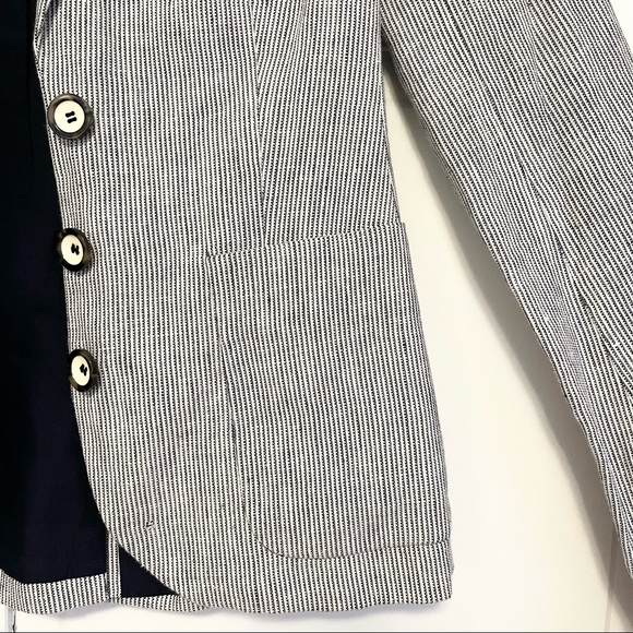 EUC French Connection Linen Women’s Striped Navy Blue Blazer - Picture 5 of 8